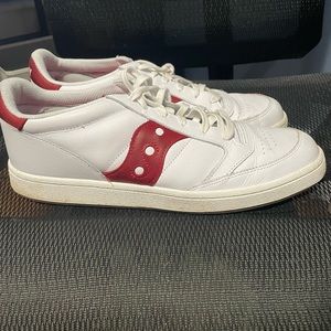 Saucony Court Jazz White with Maroon ten mens 11.5